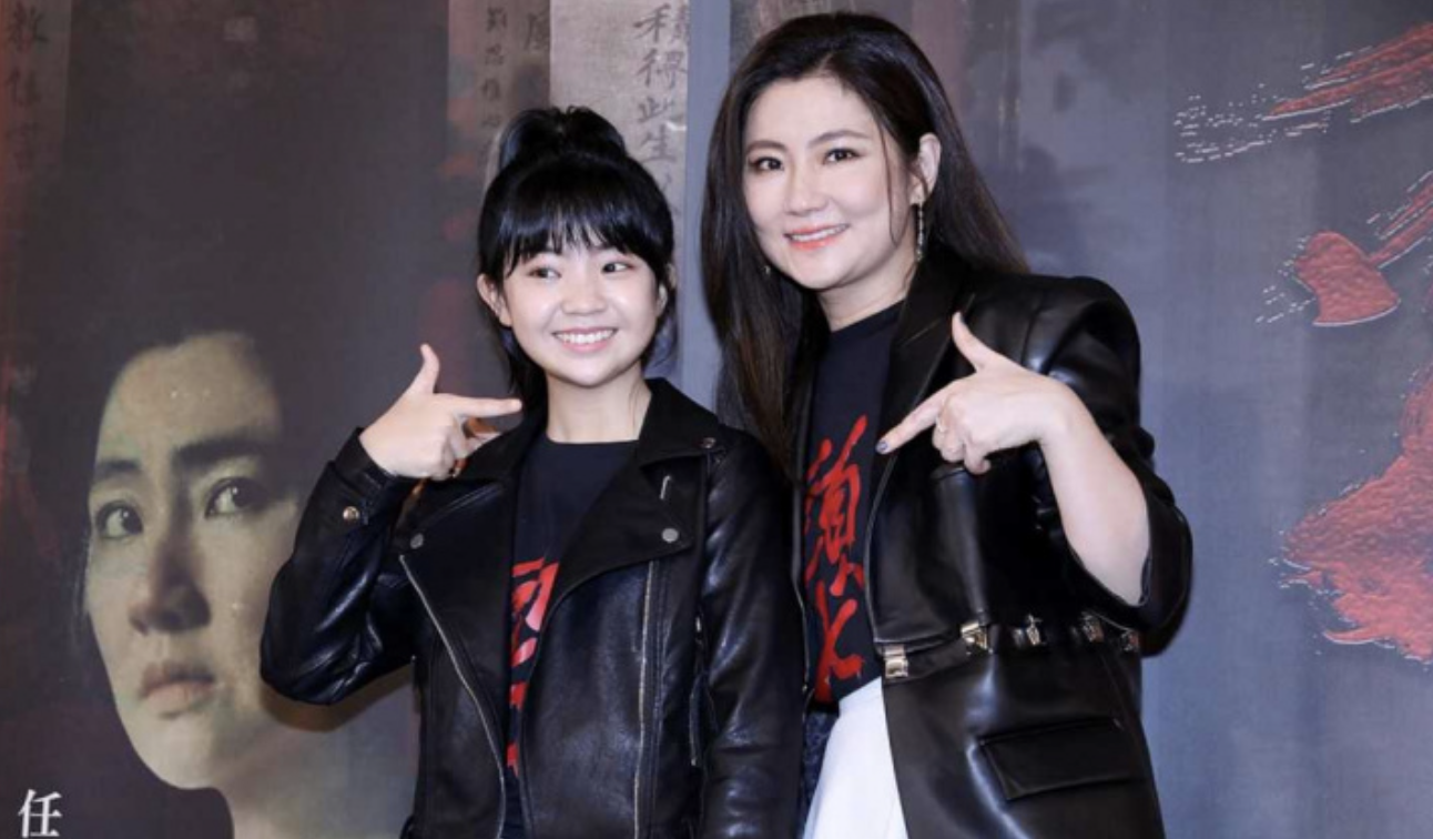 Selina拍戏被烧伤（任家萱烧伤前后对比照）