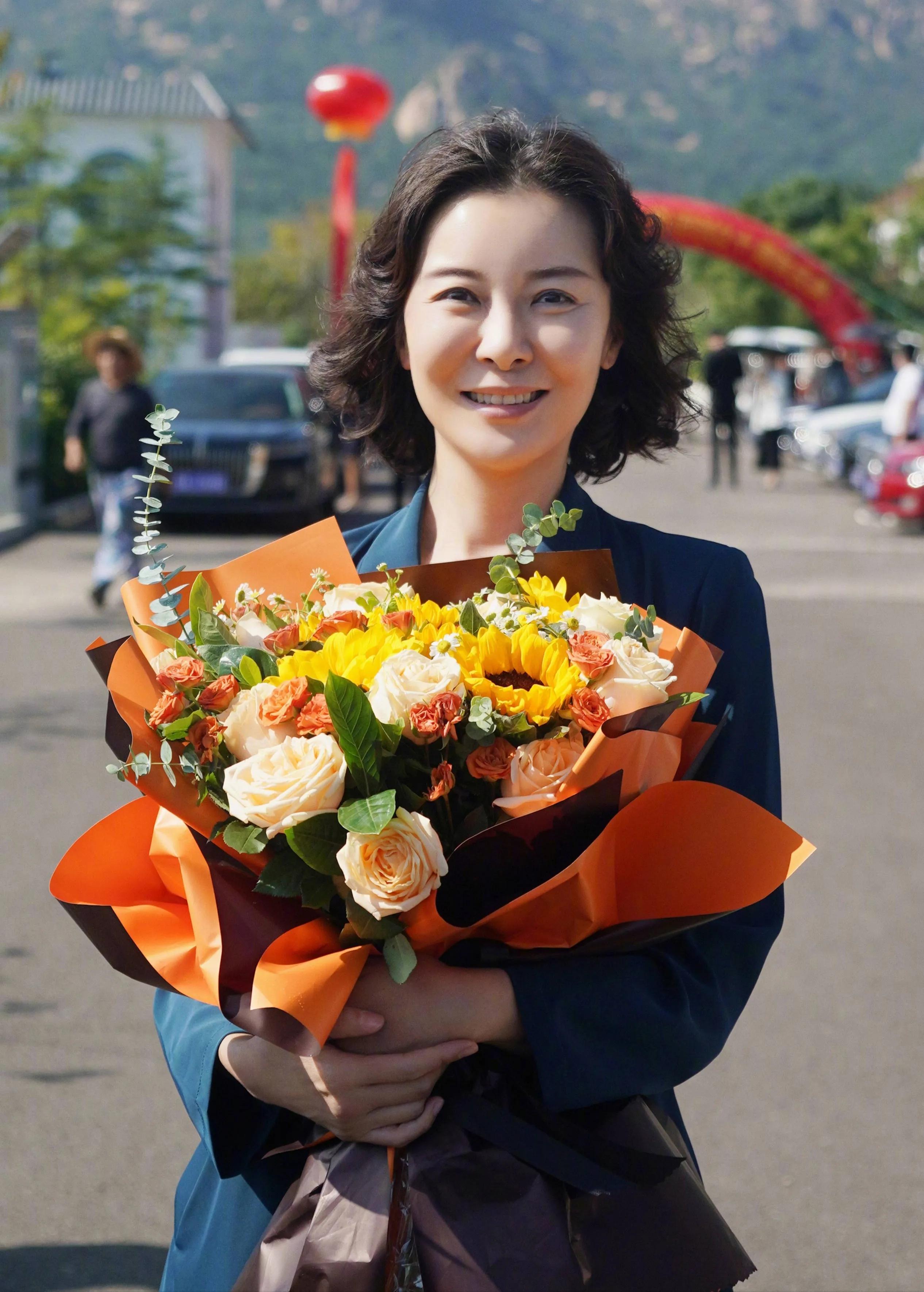 柯蓝的男友及现老公（女强人柯蓝的感情史 ）