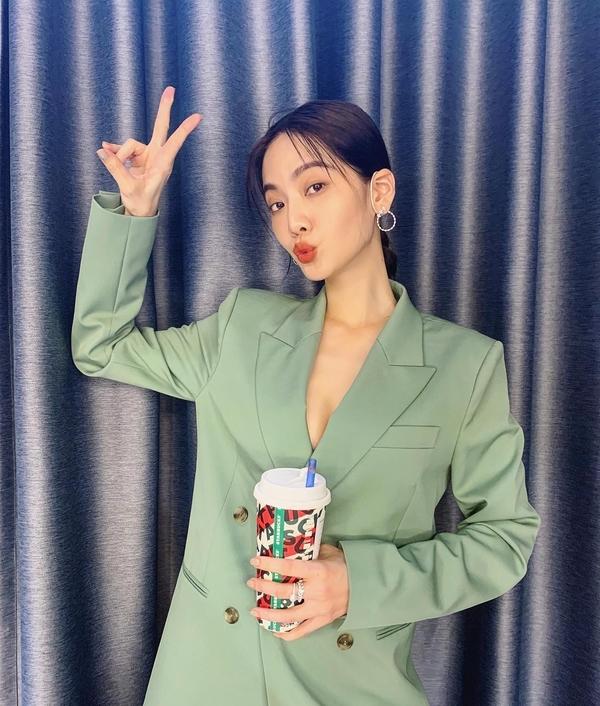 演员曾之乔怎么变样了（曾之乔整容前后照片对比）