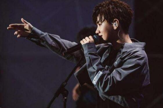 靳梦佳汪苏泷谈了多久（汪苏泷靳梦佳恋情公布 ）