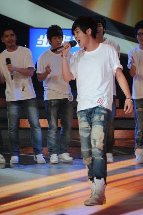 托奶李天王是什么意思（苏醒李炜事件前因后果）