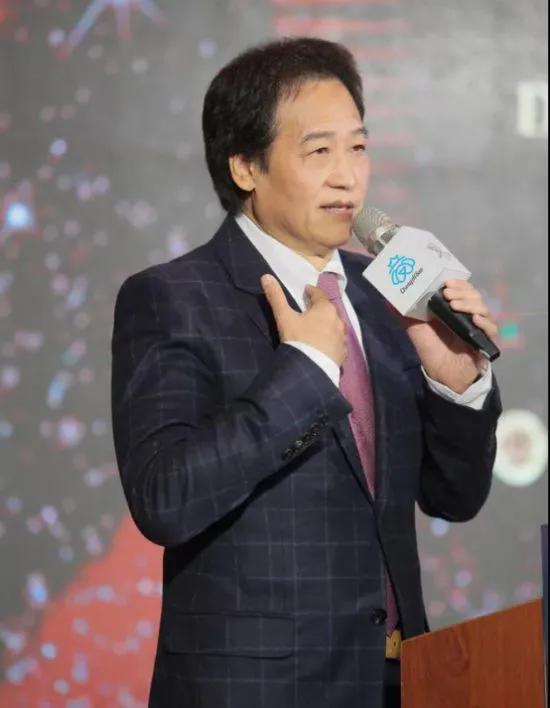 陈金飞为什么和刘亦菲分手（刘亦菲被抛弃陈金飞的原因）