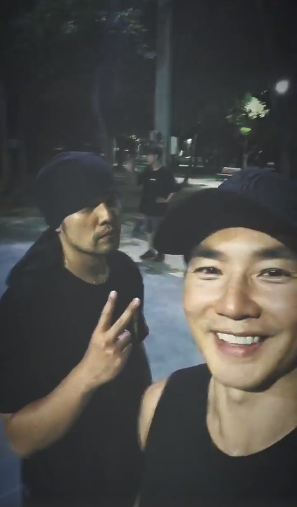 王婉霏车展不穿内裤（刘耕宏妻子王婉霏介绍）