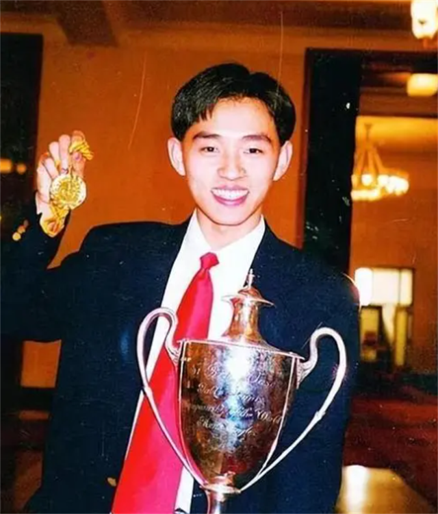 孔令辉为什么被国乒辞退（乒乓球冠军孔令辉涉赌事件）