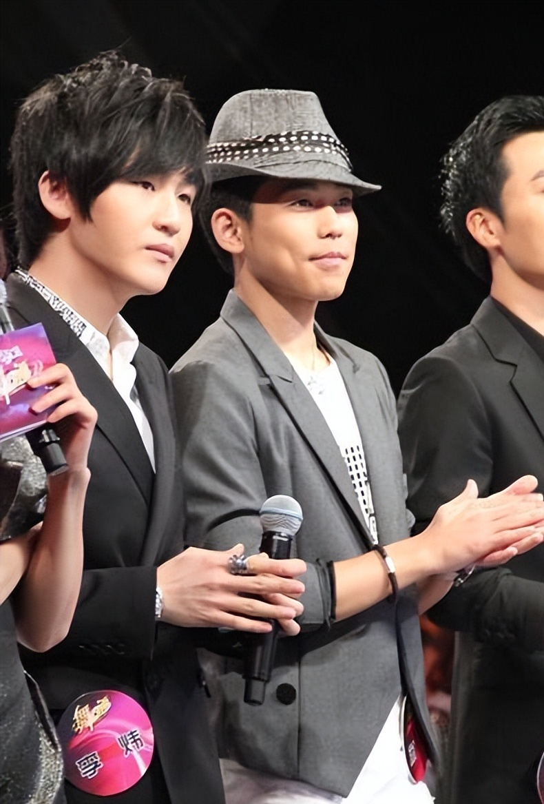 托奶李天王是什么意思（苏醒李炜事件前因后果）