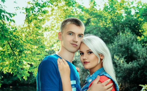 怎么知道男情人是否爱自己（男情人真的爱你的4个迹象）