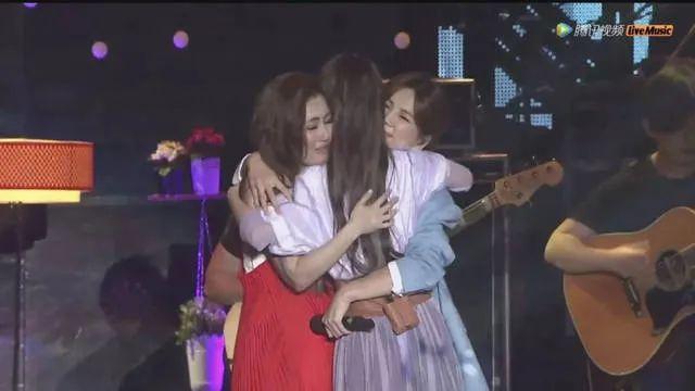 she个人资料及图片（亚洲女子第一天团S.H.E出道往事）