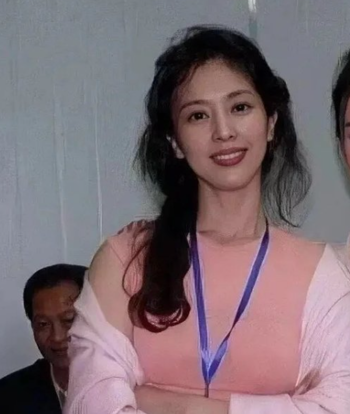 陈金飞为什么和刘亦菲分手（刘亦菲被抛弃陈金飞的原因）