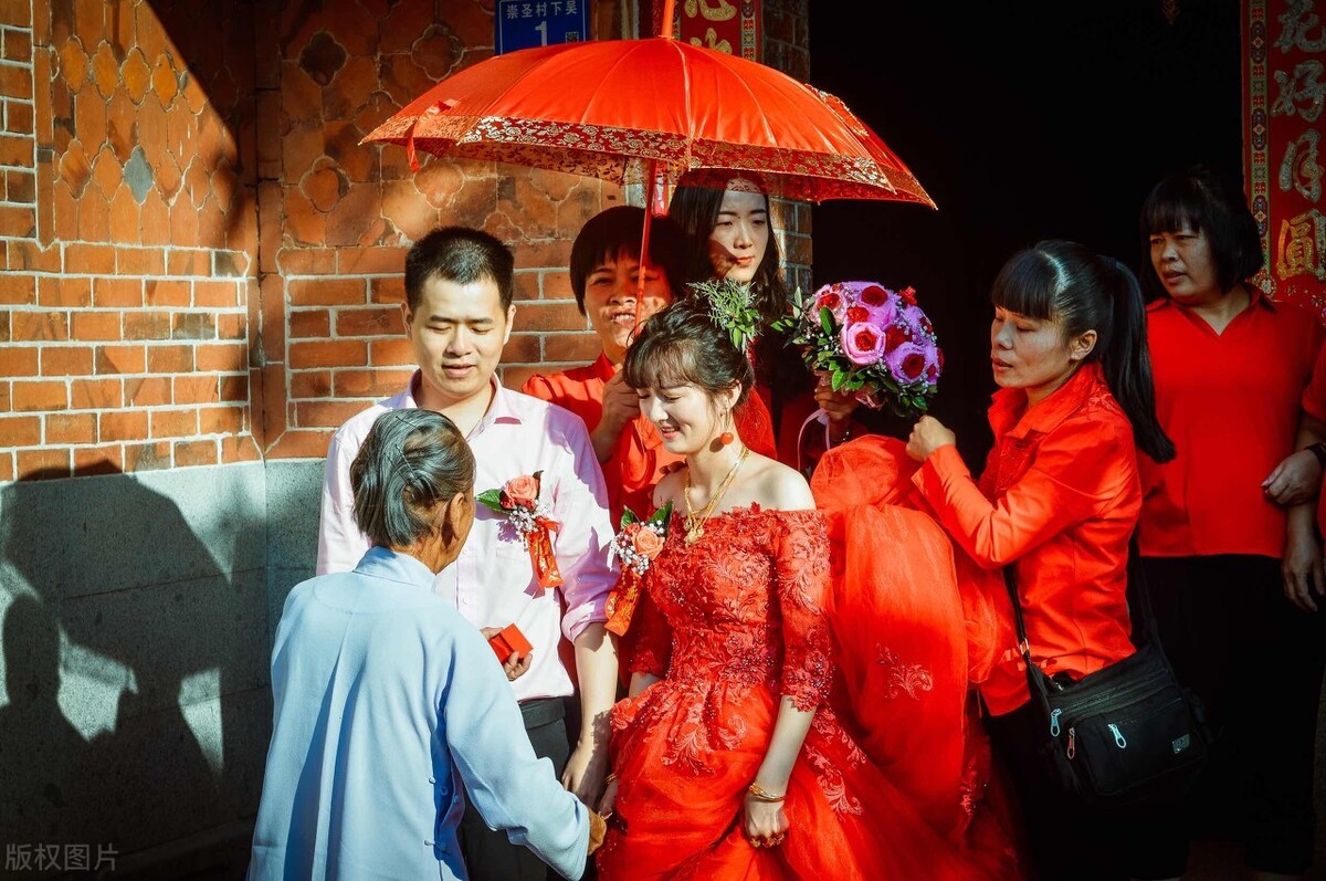 结婚攻略：女儿出嫁的时候（父母需要做哪些准备）