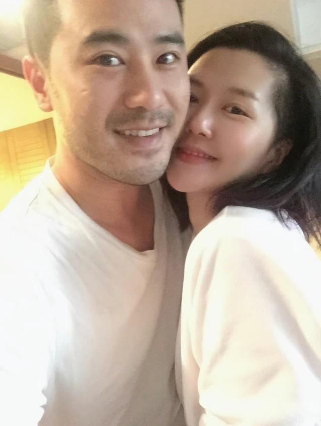 歌手谭维维有过几个男友（揭秘谭维维的感情经历）