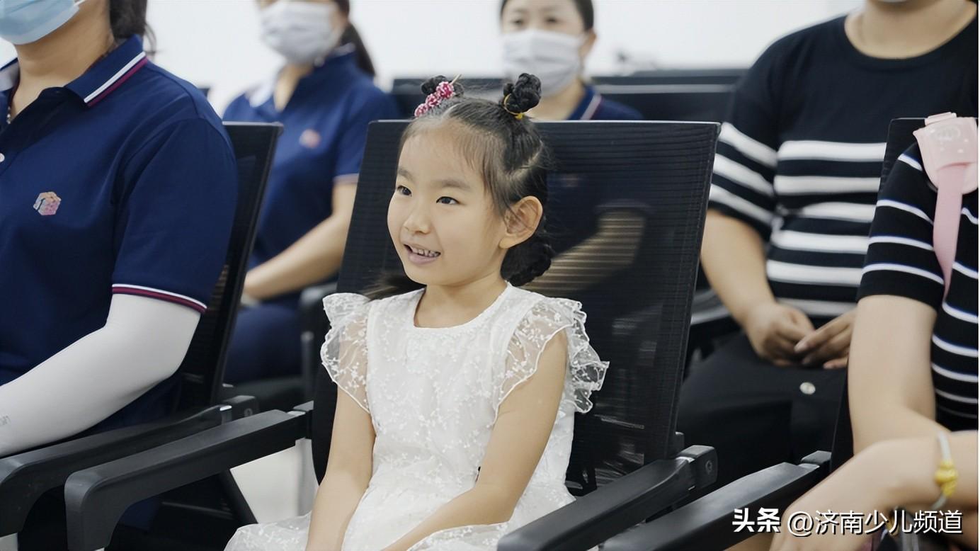 济南少儿频道香蕉哥叫什么（香蕉哥哥喊你来诵读奖项）