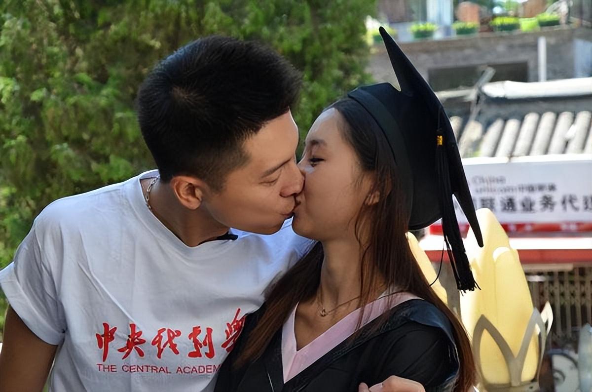 王雷李小萌什么时候结的婚（李小萌王雷情感经历）