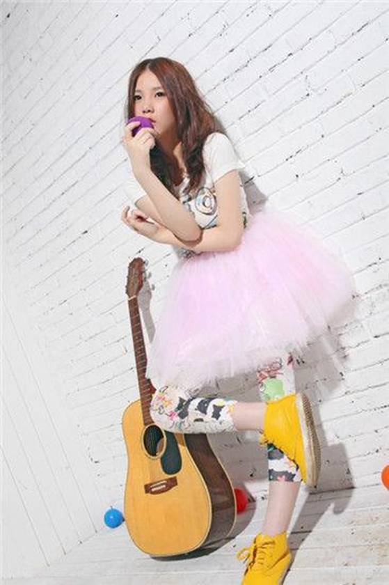 花沫是中国本兮吗（韩国歌手花沫个人资料）