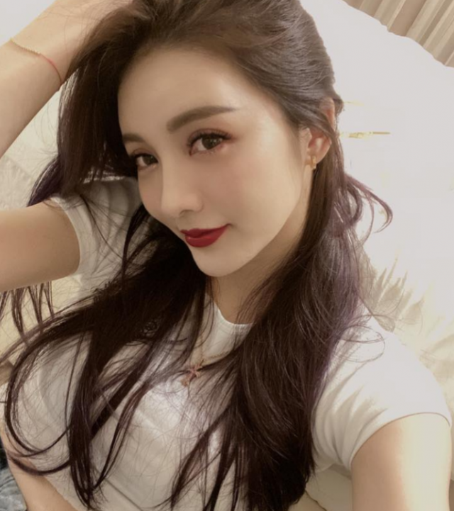 吴亚馨被删掉的照片在哪里（台湾美女吴亚馨不雅照）