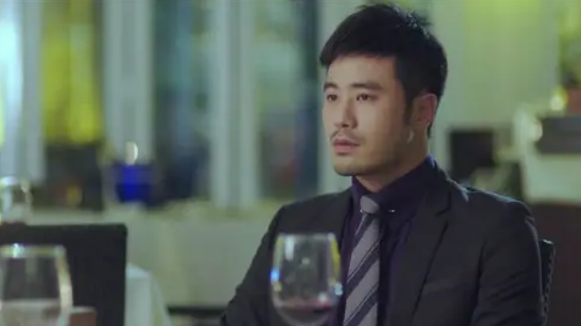 歌手谭维维有过几个男友（揭秘谭维维的感情经历）