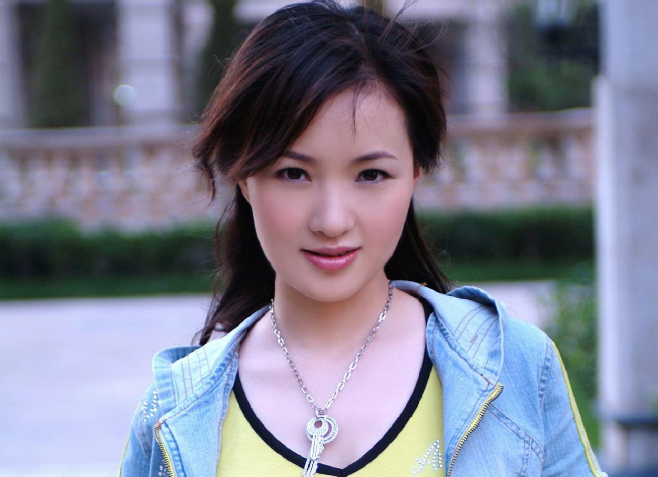 雷佳的老公是干什么的（著名歌唱家雷佳的慈善家丈夫陈正拜）