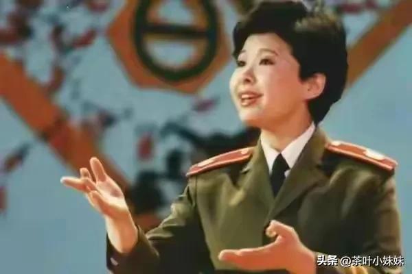 赖长星和董文华什么关系（董文华和赖昌星的绯闻事件）