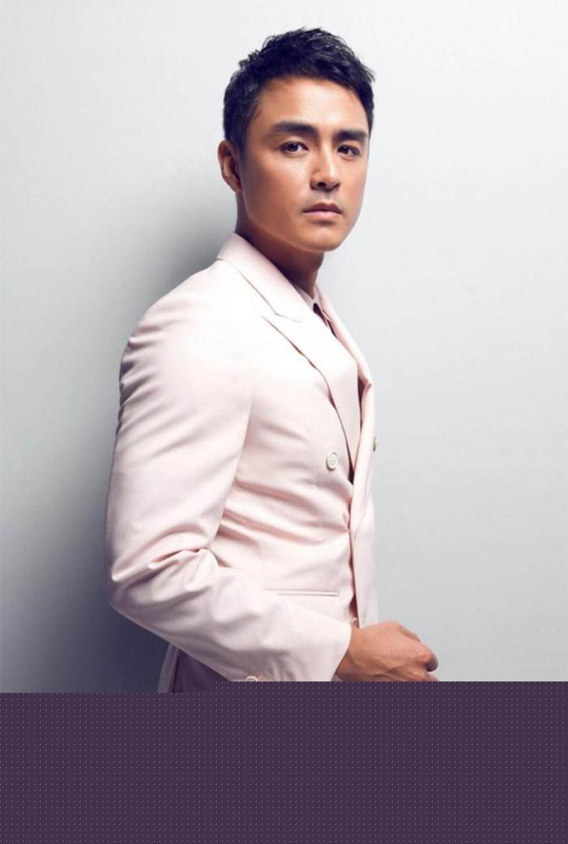 明道和阮经天是什么关系（阮经天明道对比照片）