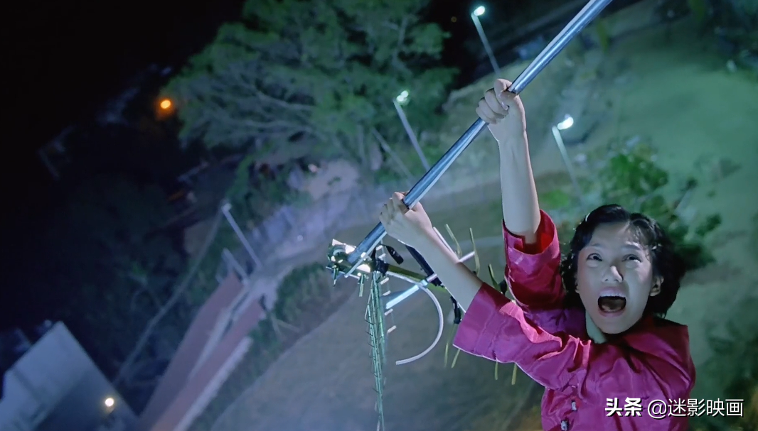 彭丹大尺度作品有那些（香港女星彭丹吃奶门事件）