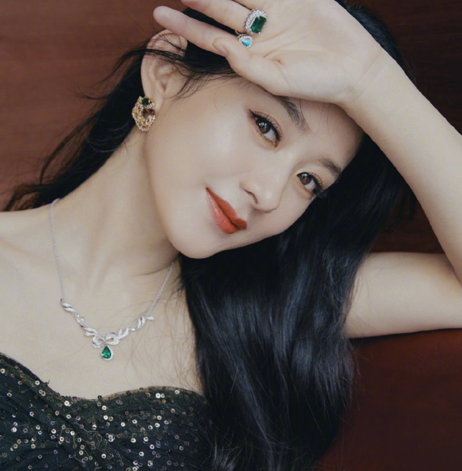 赵丽颖结婚后眼神变了（赵丽颖婚后变化有多大）