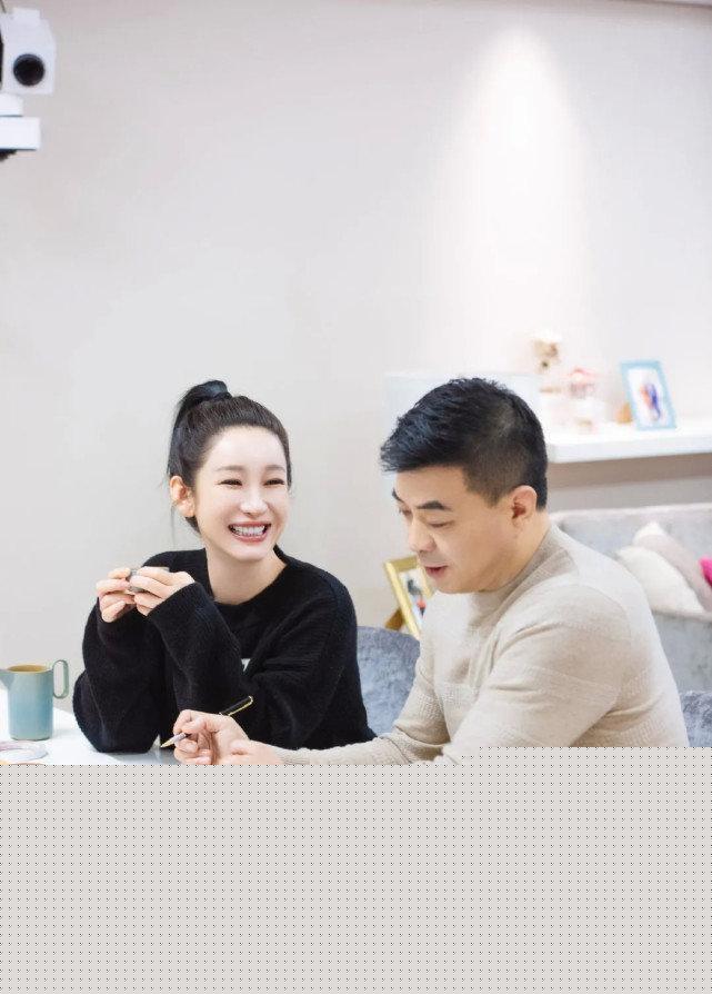 秦海璐结过几次婚（揭秘秦海璐的恋情经历）