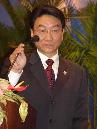 泪洒女人花馨子吻戏（电视剧泪洒女人花演员表 ）