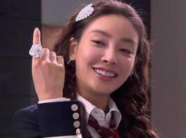 张紫妍的个人资料（韩国女星张紫妍陪睡事件）