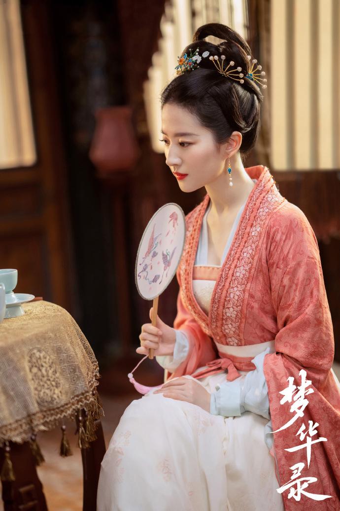 陈金飞为什么和刘亦菲分手（刘亦菲被抛弃陈金飞的原因）