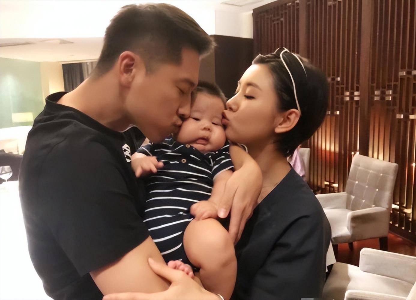 王雷李小萌什么时候结的婚（李小萌王雷情感经历）