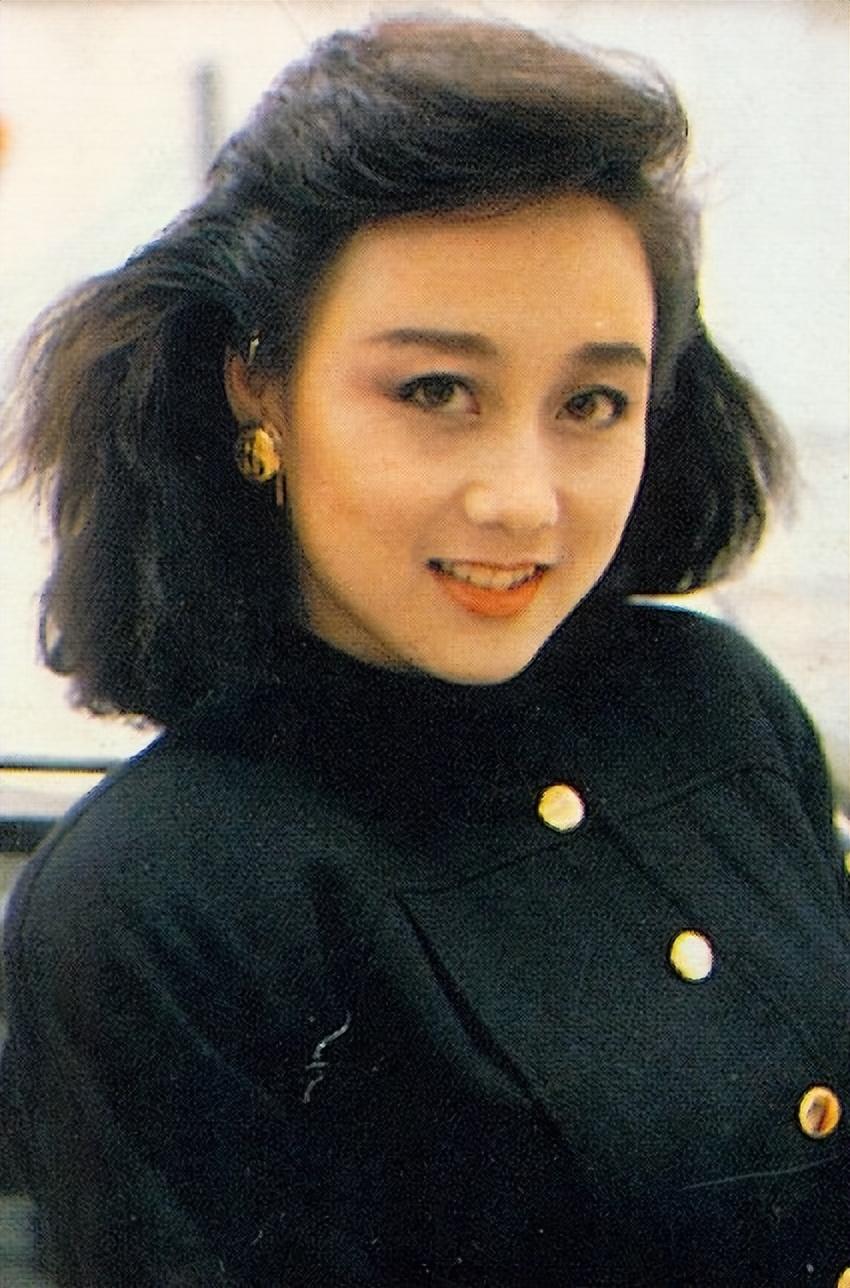 利智到底那漂亮了（李连杰苦等十年利智）