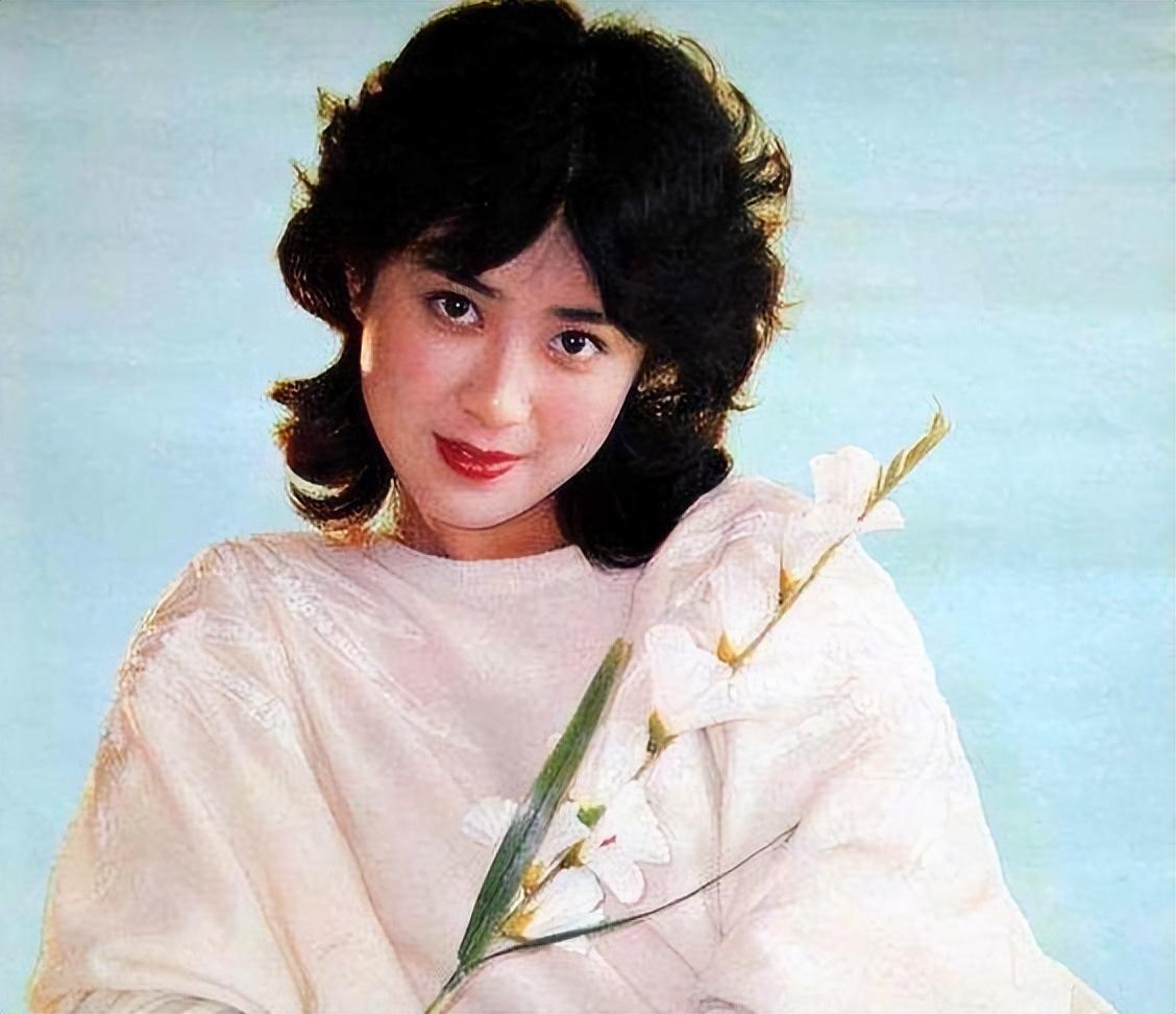 傅艺伟老公是谁（最美妲己傅艺伟两段婚姻）