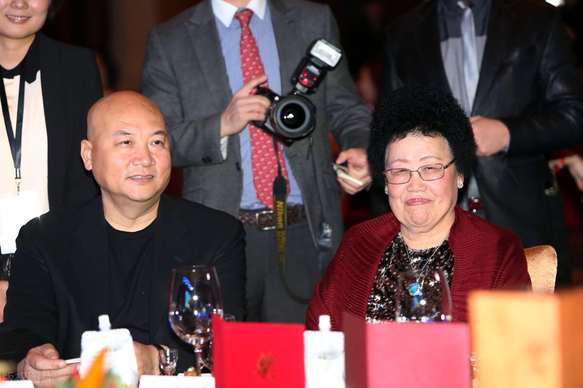 陈丽华老师的前夫现在还活着吗（迟重瑞陈丽华的感情故事）