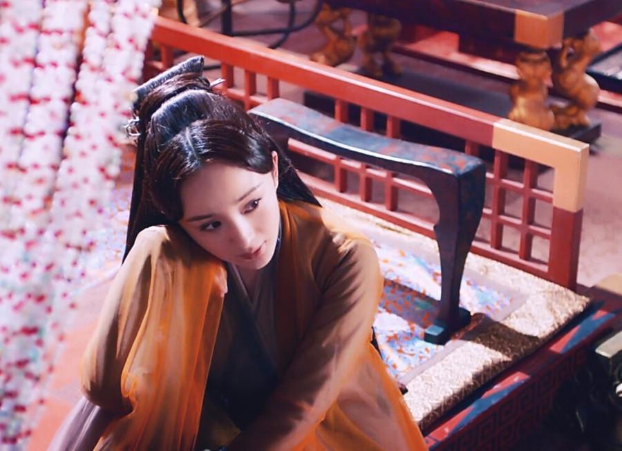 三世十里桃花素锦喜欢谁（三生三世十里桃花里的素锦的结局）