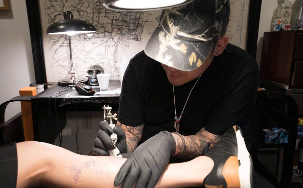 王阳明纹身怎么拍戏（男演员王阳明个人资料）