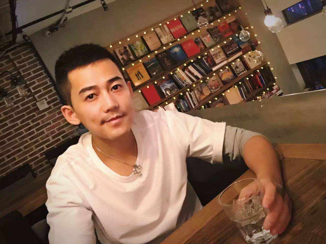 托奶李天王是什么意思（苏醒李炜事件前因后果）