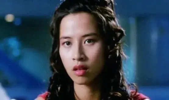 麦家琪三级作品有哪些（宅男女神麦家琪儿子观看其作品）