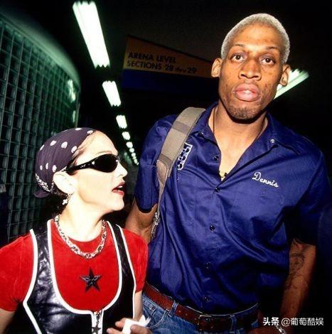 罗德曼为什么没让麦当娜怀孕（麦当娜怀孕奖2000万美元）