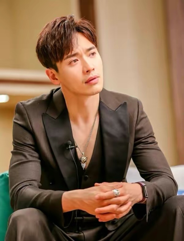 高云翔董璇为什么离的婚（董璇和高云翔的感情经历）