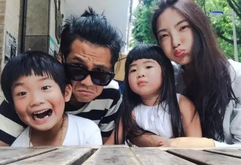 吴速玲整容前后（曹格老婆吴速玲以前的照片）