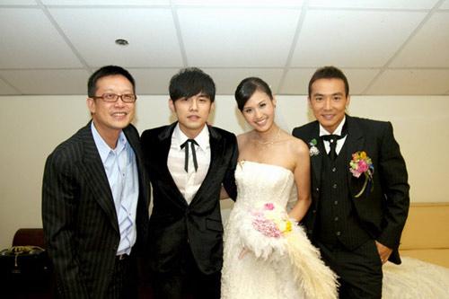 王婉霏车展不穿内裤（刘耕宏妻子王婉霏介绍）