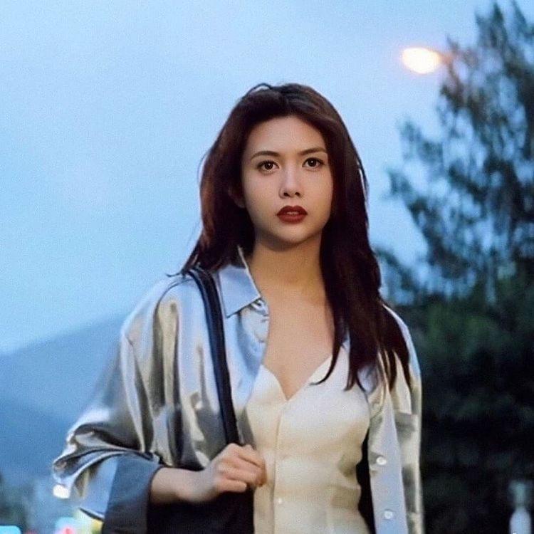 出演大尺度电影的女星有哪些（最经典的脱衣女明星）