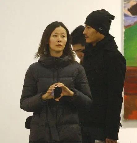 柯蓝的男友及现老公（女强人柯蓝的感情史 ）