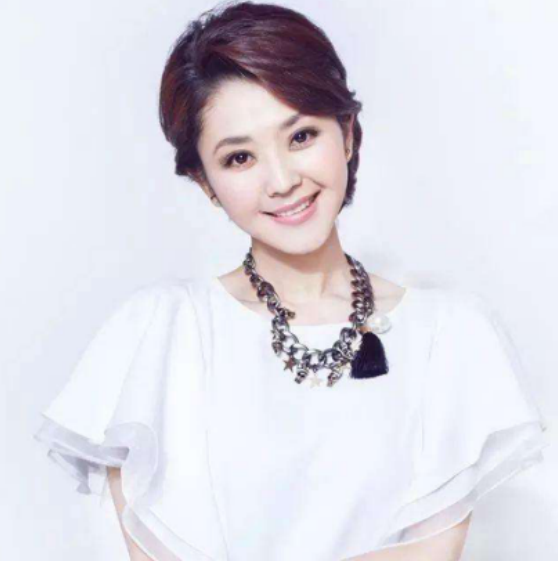 杨阳的前妻是谁（方琼老公杨阳个人简历）