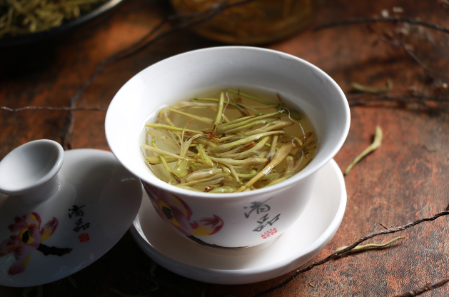 喉咙痛用什么泡水喝效果好得快 喉咙痛用什么泡水喝效果好得快