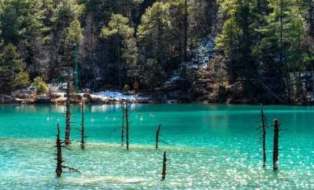7月份云南的天气热吗（7月份去云南旅游需要准备哪些东西）