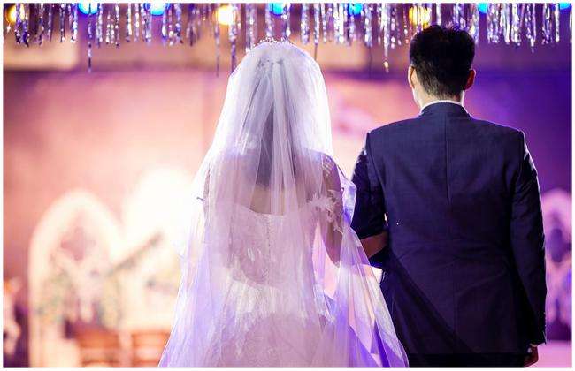 订婚了可以睡在一起吗（订婚有哪些规矩）