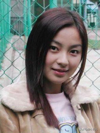 陈秀丽现在是什么样的军衔（数学老师陈秀丽资料介绍）