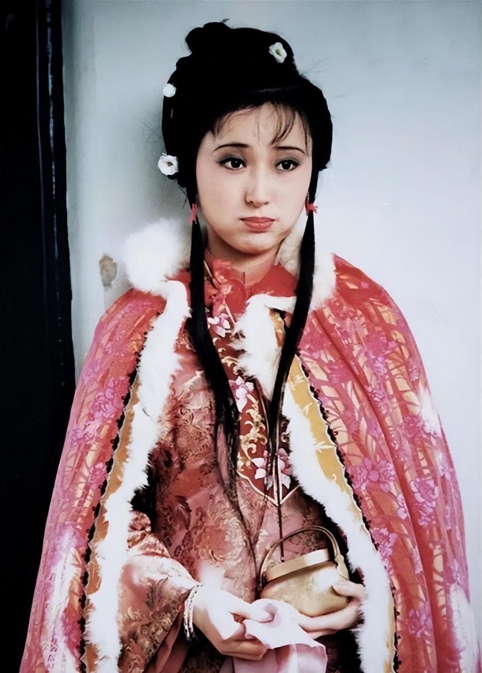 陈晓旭在哪个寺院出家（演员陈晓旭现状介绍）