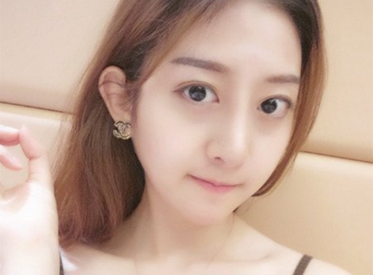 陈学冬的女友叫什么名字（卓仕琳和陈学冬的关系）