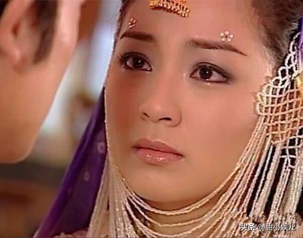 陈秀丽现在是什么样的军衔（数学老师陈秀丽资料介绍）